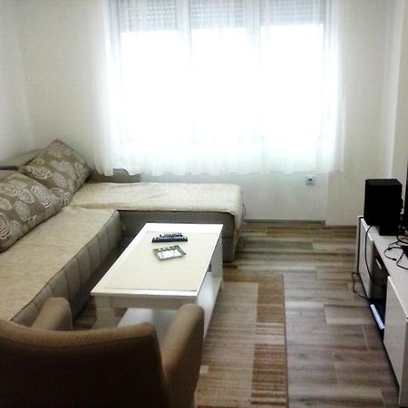 Apartman Veljic Nis Exterior foto
