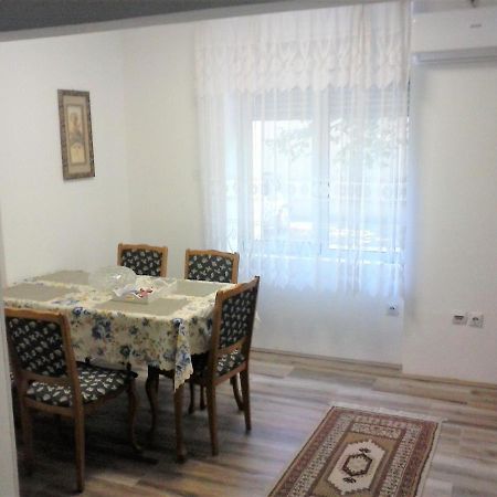 Apartman Veljic Nis Exterior foto