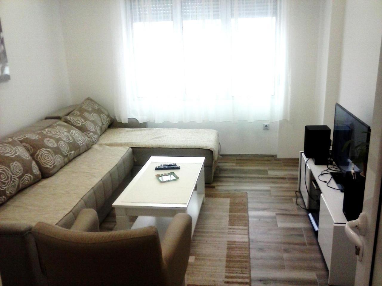 Apartman Veljic Nis Exterior foto