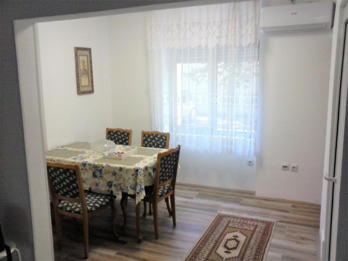 Apartman Veljic Nis Exterior foto